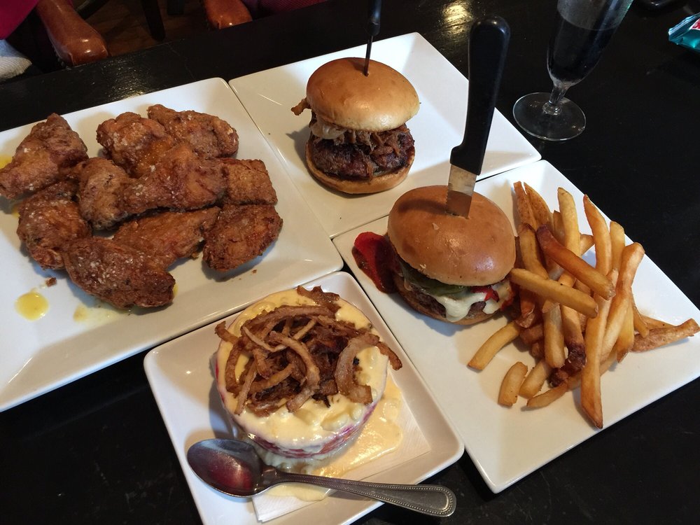 POUR GIRLS RESTAURANT & BAR CLOSED Updated July 2024 20 Photos