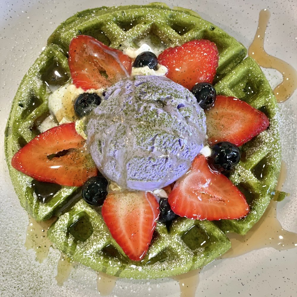 Fresh Bites Hawaii - Matcha mochi waffle with ube ice cream, strawberries, and blueberries - Poke Near Me - Honolulu, Hawaii Fresh Bites Hawaii - Matcha mochi waffle with ube ice cream, strawberries, and blueberries - Poke Near Me - Honolulu, Hawaii