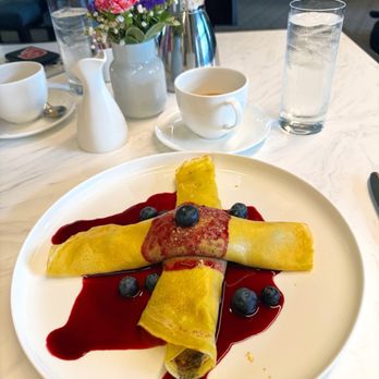 Vivante Restaurant & Bar - Lemon Ricotta Crêpes - Breakfast & Brunch Near Me - Carmel, Indiana Vivante Restaurant & Bar - Lemon Ricotta Crêpes - Breakfast & Brunch Near Me - Carmel, Indiana