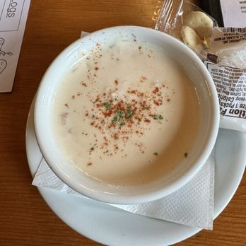 Oros Fireside Restaurant - Cup of clam chowder - American Near Me - Cannon Beach, Oregon