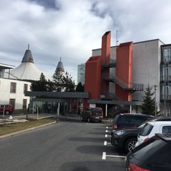 Masserberger Klinik - Haupteingang Klinik Masserberg