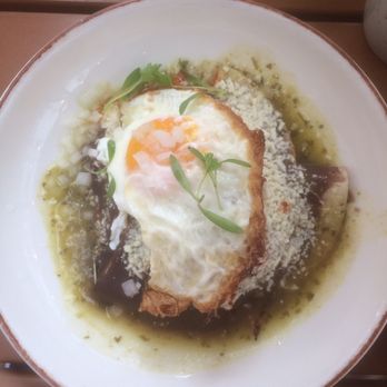 Oyamel - huevos enfrijolados - Mexican Near Me - Washington, DC, District of Columbia
