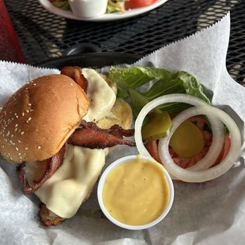 Seamus McDaniel's - chicken sandwich - Burgers Near Me - Saint Louis, Missouri Seamus McDaniel's - chicken sandwich - Burgers Near Me - Saint Louis, Missouri