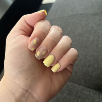 Avra Salon - 3 weeks after - Nail Salons Near Me - Los Angeles, California