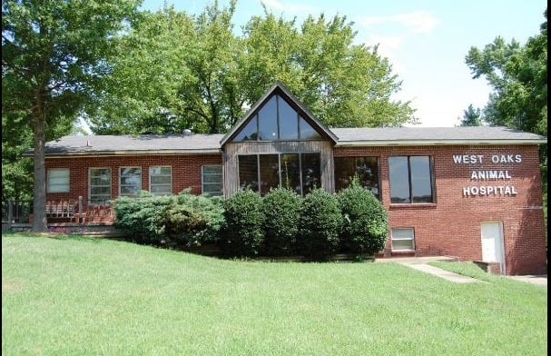 West Oaks Animal Hospital - pet boarding facility in Fayetteville, AR