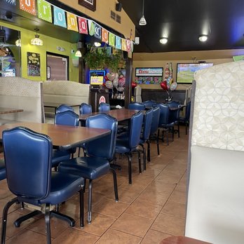 San Luis Restaurant - Restaurant interior - Mexican Near Me - Greensboro, North Carolina San Luis Restaurant - Restaurant interior - Mexican Near Me - Greensboro, North Carolina