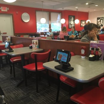 Friendly's - Ice Cream & Frozen Yogurt Near Me - Vernon, Connecticut