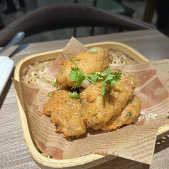 Mom Kitchen - Wings, meh - Hong Kong Style Cafe Near Me - San Diego, California Mom Kitchen - Wings, meh - Hong Kong Style Cafe Near Me - San Diego, California
