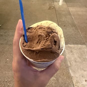 Gelato Paradiso - Desserts Near Me - Austin, Texas