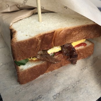 L'uxweet - T1 BBQ Pork - Bakeries Near Me - Tustin, California