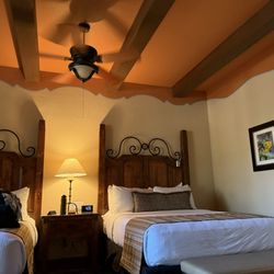 Hacienda Del Sol Guest Ranch Resort - Room two queens