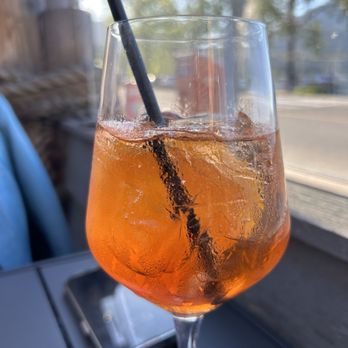Salty's Beach House Restaurant - Aperol Spritz - Seafood Near Me - Penticton, British Columbia Salty's Beach House Restaurant - Aperol Spritz - Seafood Near Me - Penticton, British Columbia