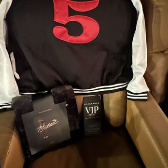 Emagine - Reclining AND heated seats! - Cinema Near Me - Royal Oak, Michigan