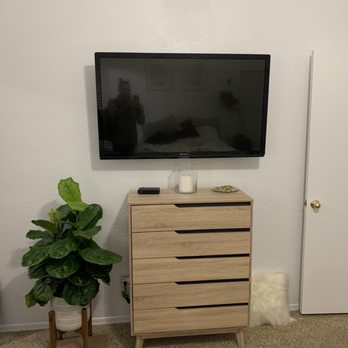 Wright AV - Bedroom mount and in-wall cable install - Home Theatre Installation Near Me