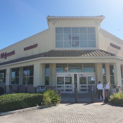 Walgreens - Storefront