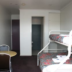 The Spencer Hostel - Ensuite room