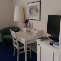 Drei Könige - Zimmer mit Schreibtisch, TV,Minibar & Telefon. W-Lan kostenlos.