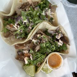Maple Hill Barn - Pulled pork taco - perfectly seasoned, so good.