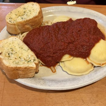 Roma Windsor - Cheese Ravioli spaghetti - Italian Near Me - Windsor, Colorado