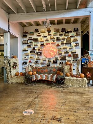 Memory Den | Vintage Mall by null