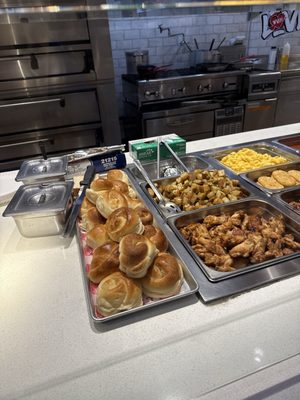 Tony + Benny's by null