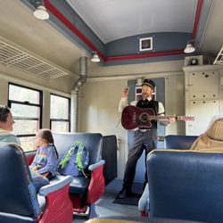Skunk Train Northspur Station - Live music