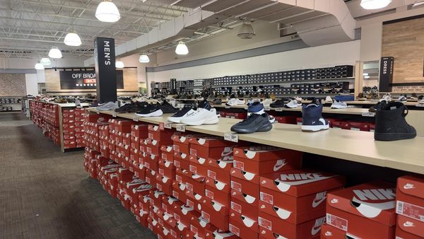 Off Broadway Shoe Warehouse