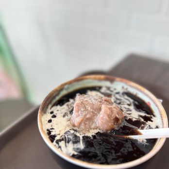 Meet Fresh - a bowl of soup with a spoon in it - Desserts Near Me - Orlando, Florida Meet Fresh - a bowl of soup with a spoon in it - Desserts Near Me - Orlando, Florida