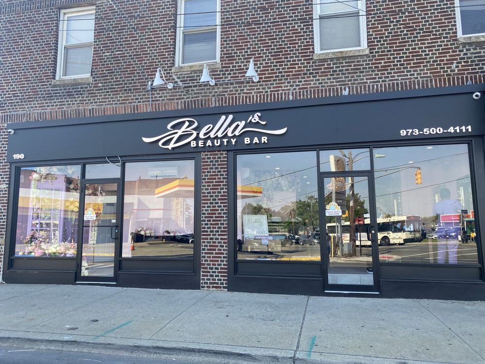 Bella’s beauty bar Logo