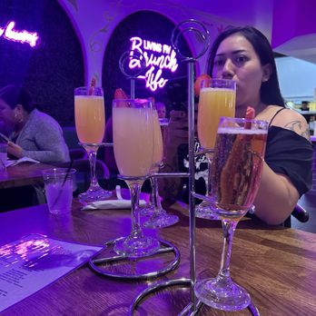 Madres Brunch - Mimosa flight - Breakfast & Brunch Near Me - Riverside, California