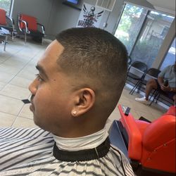Top Notch BarberShop - Skin Fade
