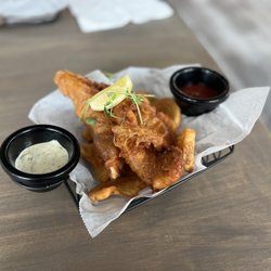 Rising Tide Tavern