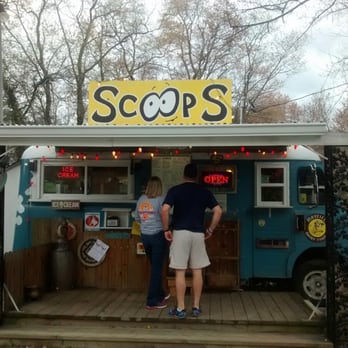 Scoops Ice Cream & Such - Ice Cream & Frozen Yogurt Near Me - Mount Airy, North Carolina Scoops Ice Cream & Such - Ice Cream & Frozen Yogurt Near Me - Mount Airy, North Carolina