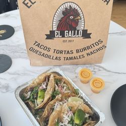 Grilled beef and beef tongue taco