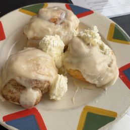 Large Cinnamon Roll