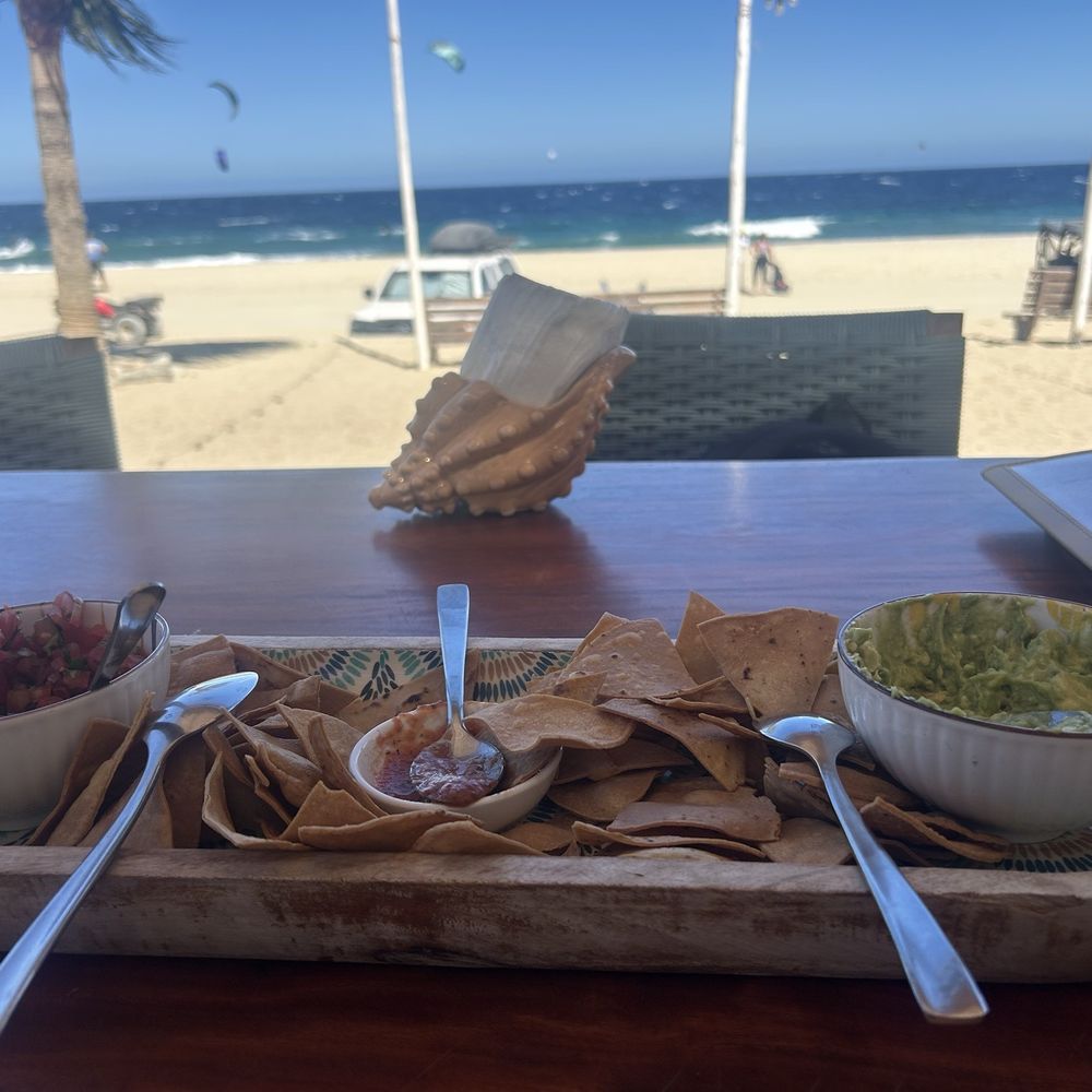 La Playa - Single order of chips and guac. Plenty for our party of 7 - Tiki Bars Near Me - Los Barriles, BCS