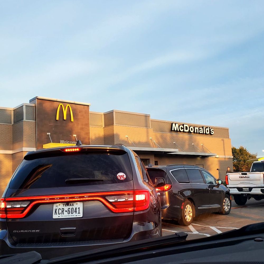 I love the wait time here!!! Everything is so slow... I'm lovin' it!!! I love the wait time here!!! Everything is so slow... I'm lovin' it!!!