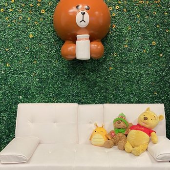 Cha Li Tea Shop - a teddy bear and a sofa - Bubble Tea Near Me - Stow, Ohio Cha Li Tea Shop - a teddy bear and a sofa - Bubble Tea Near Me - Stow, Ohio