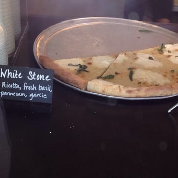 Flippin' Pizza - Pizza Near Me - Vista, California Flippin' Pizza - Pizza Near Me - Vista, California