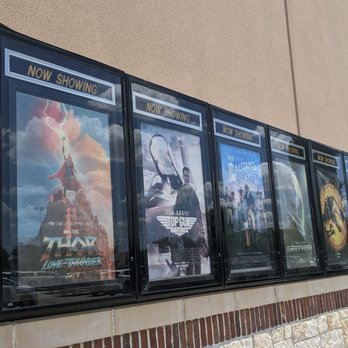 EVO Cinemas Creekside - Cinema Near Me - New Braunfels, Texas