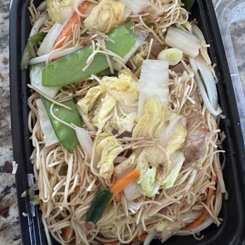 Que Viet Village House Three - Chicken Low Mein - Vietnamese Near Me - Minneapolis, Minnesota Que Viet Village House Three - Chicken Low Mein - Vietnamese Near Me - Minneapolis, Minnesota