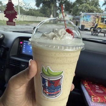 Hasta La Tambora - Piña Colada - Food Trucks Near Me - Tampa, Florida Hasta La Tambora - Piña Colada - Food Trucks Near Me - Tampa, Florida