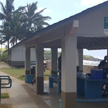 Hookipa Beach Park - picnic tables - Parks Near Me - Paia, Hawaii