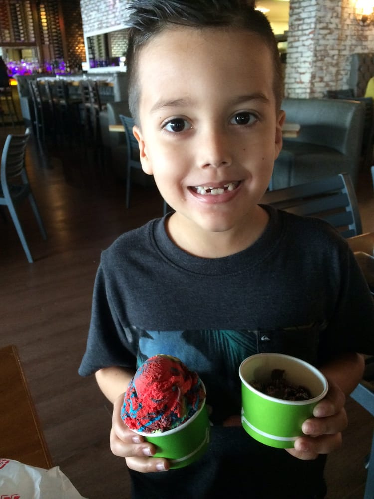 WIPEOUT TREATS & SWEETS 16 Photos & 24 Reviews 203 S Ft Lauderdale