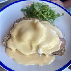 Fig & Olive - Eggs Benedict