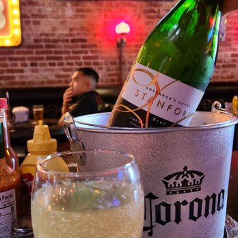 The District Lounge - Best bottomless mimosas in the OC! - New American Near Me - Orange, California The District Lounge - Best bottomless mimosas in the OC! - New American Near Me - Orange, California
