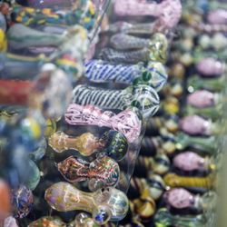 Vape Smoke Universe Mega Store