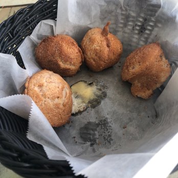 Damons Grill - Dayum. I ate all but one. Who serves cake before dinner. I choose these over Red Lobsters biscuit any day. - Seafood Near Me - Myrtle Beach, South Carolina