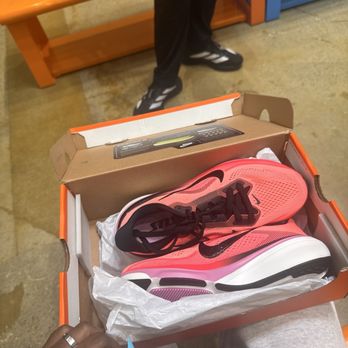 Road Runner Sports - My 5k Run choice - Shoe Stores Near Me - Concord, California