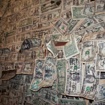Oatman Hotel - American Near Me - Oatman, Arizona